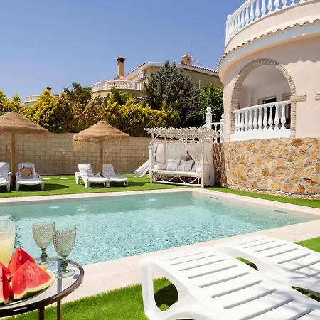 Luxury Paraiso Alicante - Piscina Salada Climatizada, Chimenea, Gymnasio, Despacho, Futbol , Golf , Bbq , Netflix Villa Rebolledo